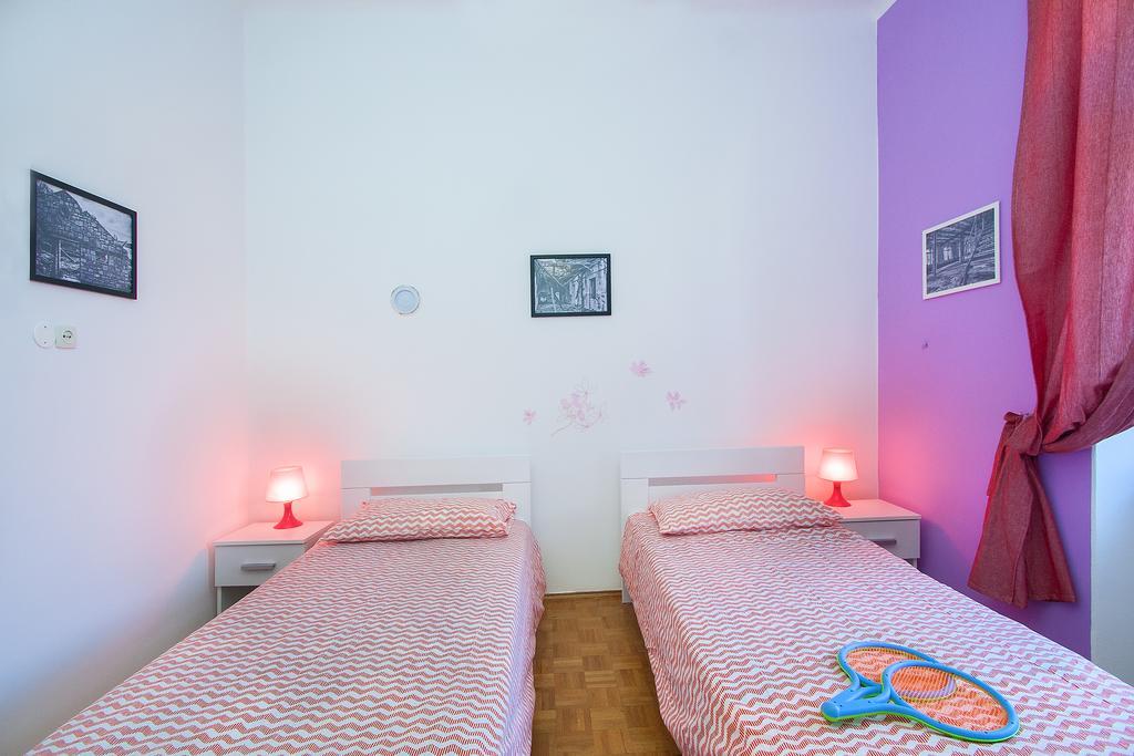 Center Big With Private Parking * Pula